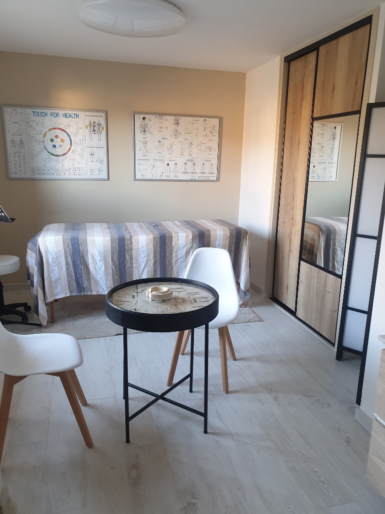 photo cabinet Del Kinesio