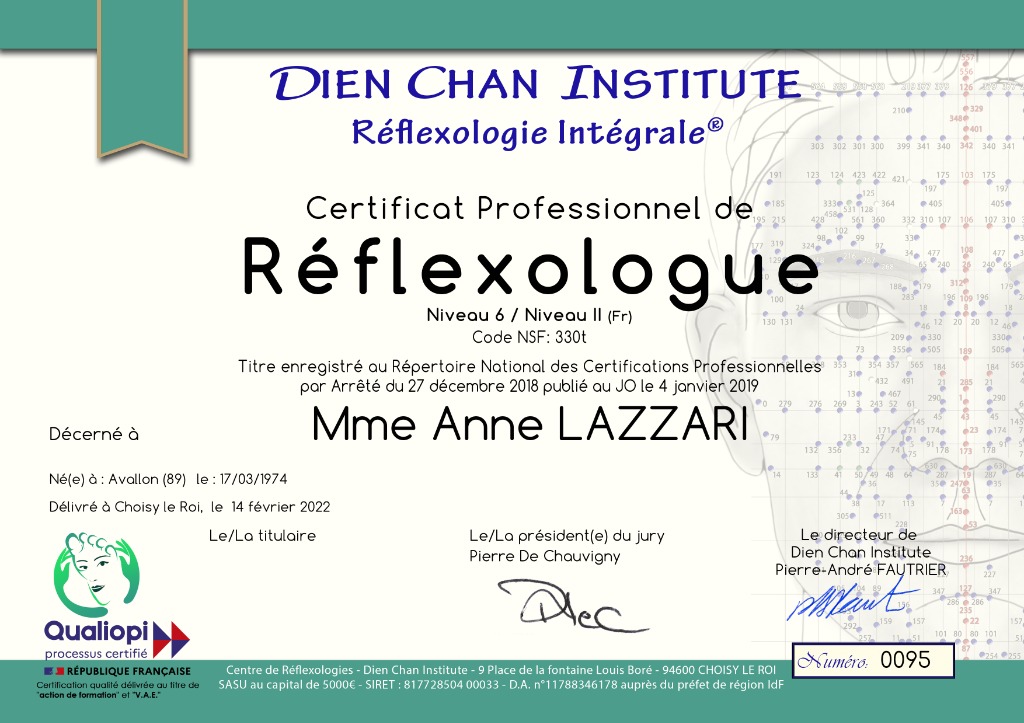 photo diplome Anne LAZZARI