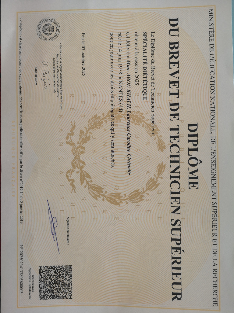 photo diplome Laurence Cerné