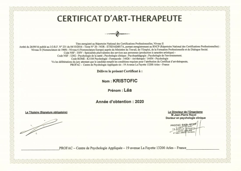 photo diplome Léa Kristofic