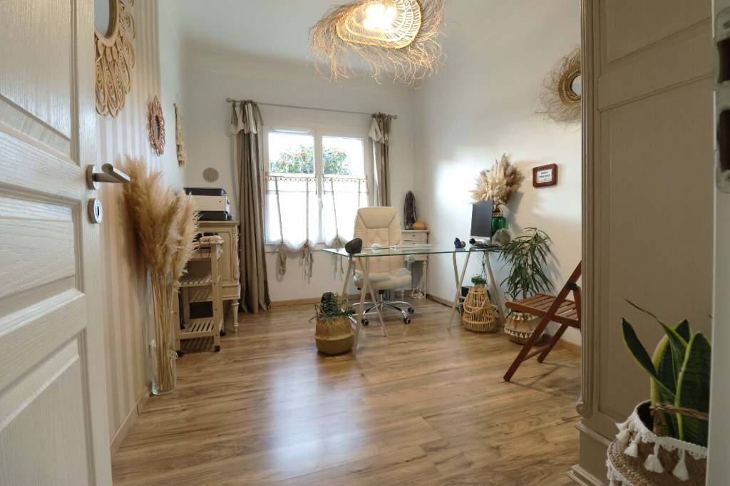 photo cabinet Delphine Thuaire