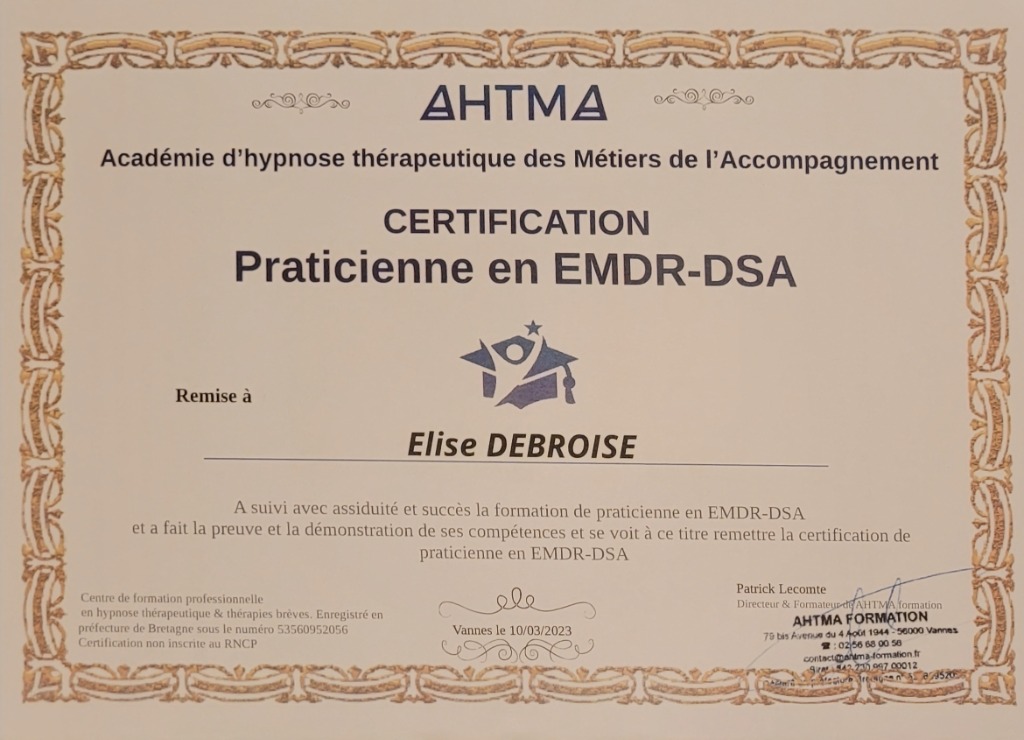 photo diplome Elise Debroise