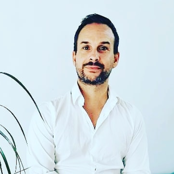 Marco De benedetto Cabinet Zenvita