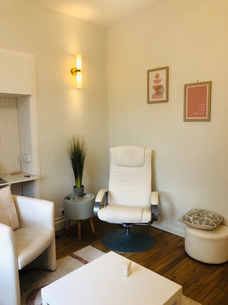 photo cabinet VIRGINIE VIALLE