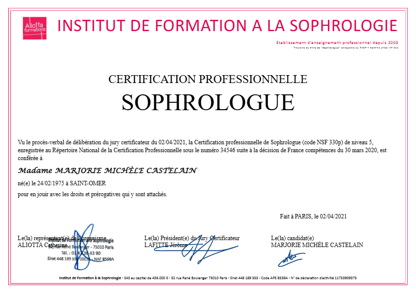 photo diplome Marjorie CASTELAIN