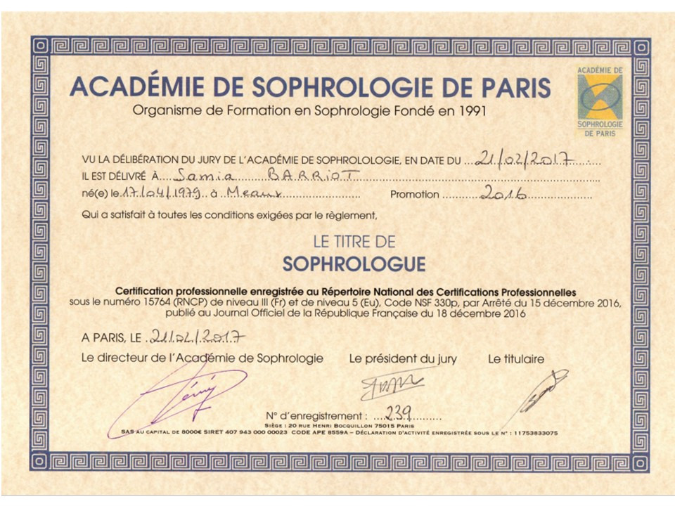 photo diplome Samia BARRIOT