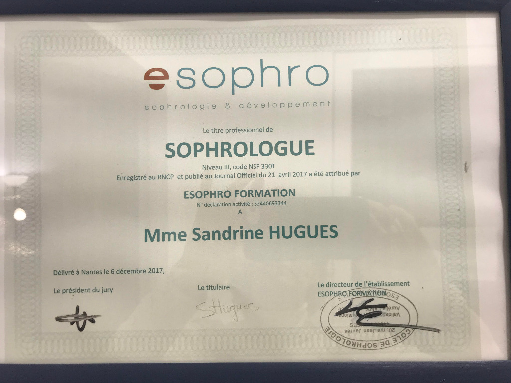 photo diplome Sandrine Hugues Carbou Sophro-active