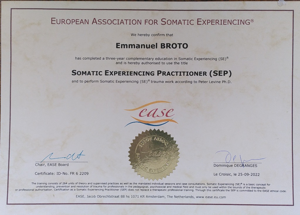 photo diplome Emmanuel  Broto