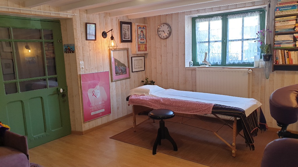 photo cabinet DANIELE COURROUX