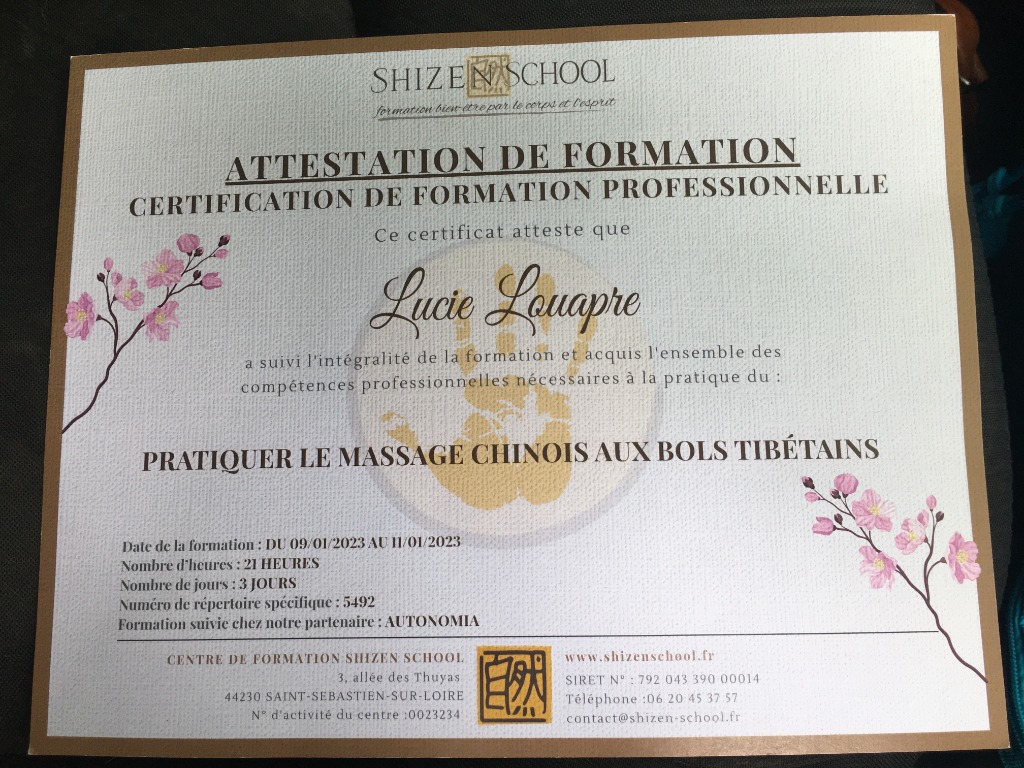 photo diplome LUCIE LOUAPRE