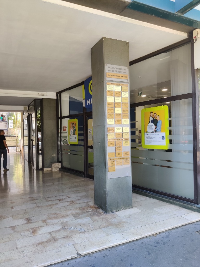 photo cabinet Pierre de Garam