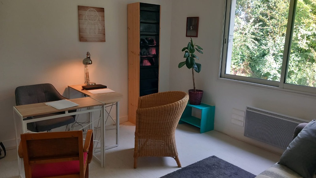 photo cabinet Françoise Vignal