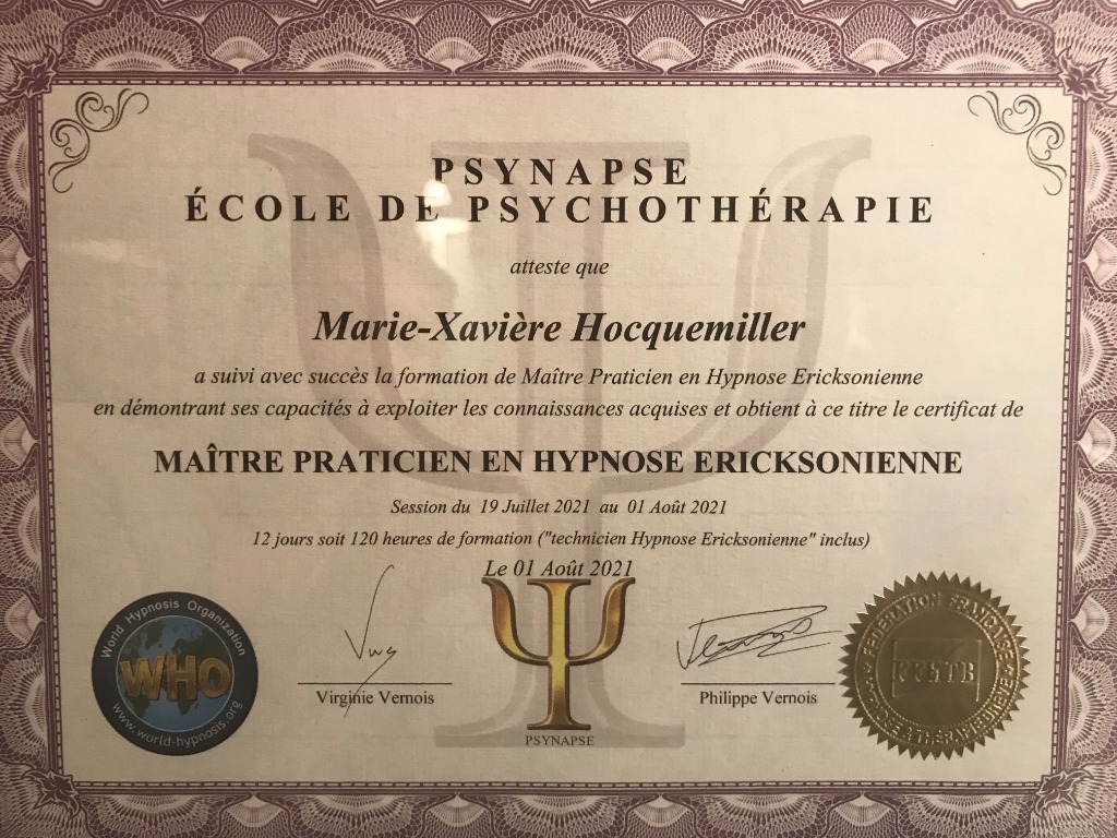 photo diplome Marie-Xavière Hocquemiller 