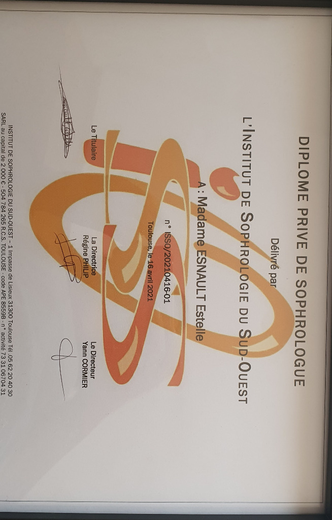 photo diplome Estelle Esnault