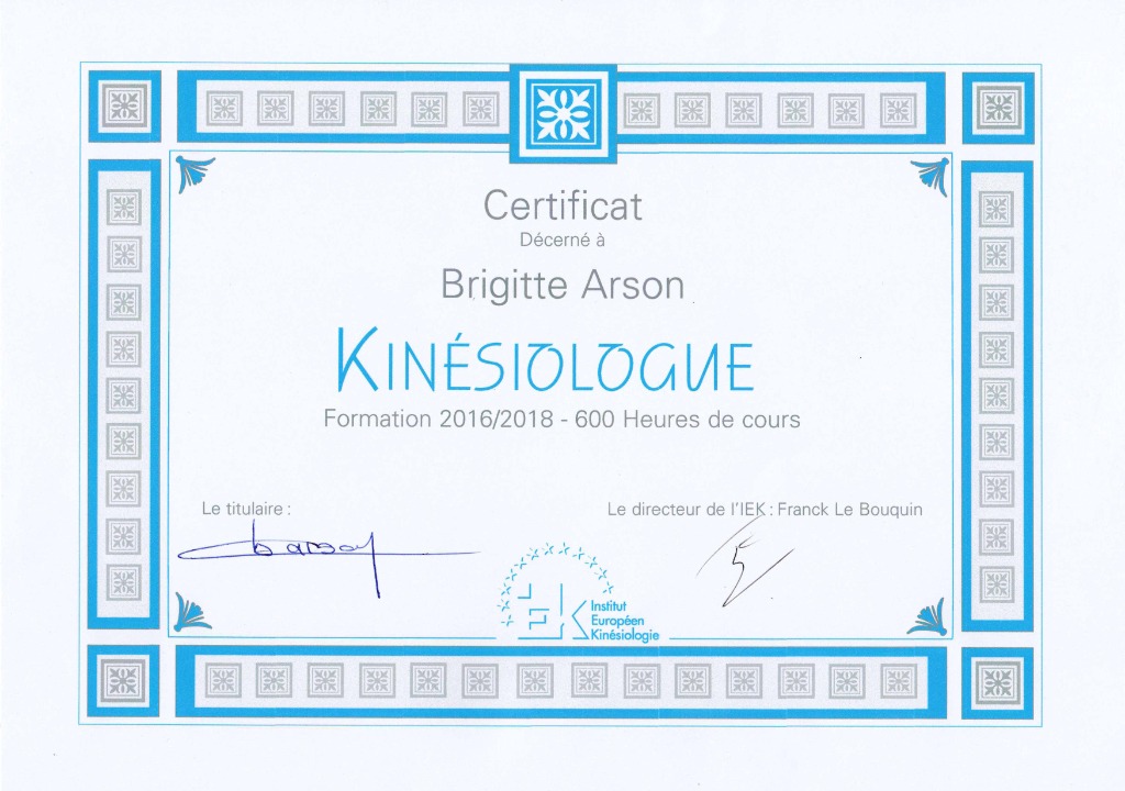 photo diplome Brigitte Arson