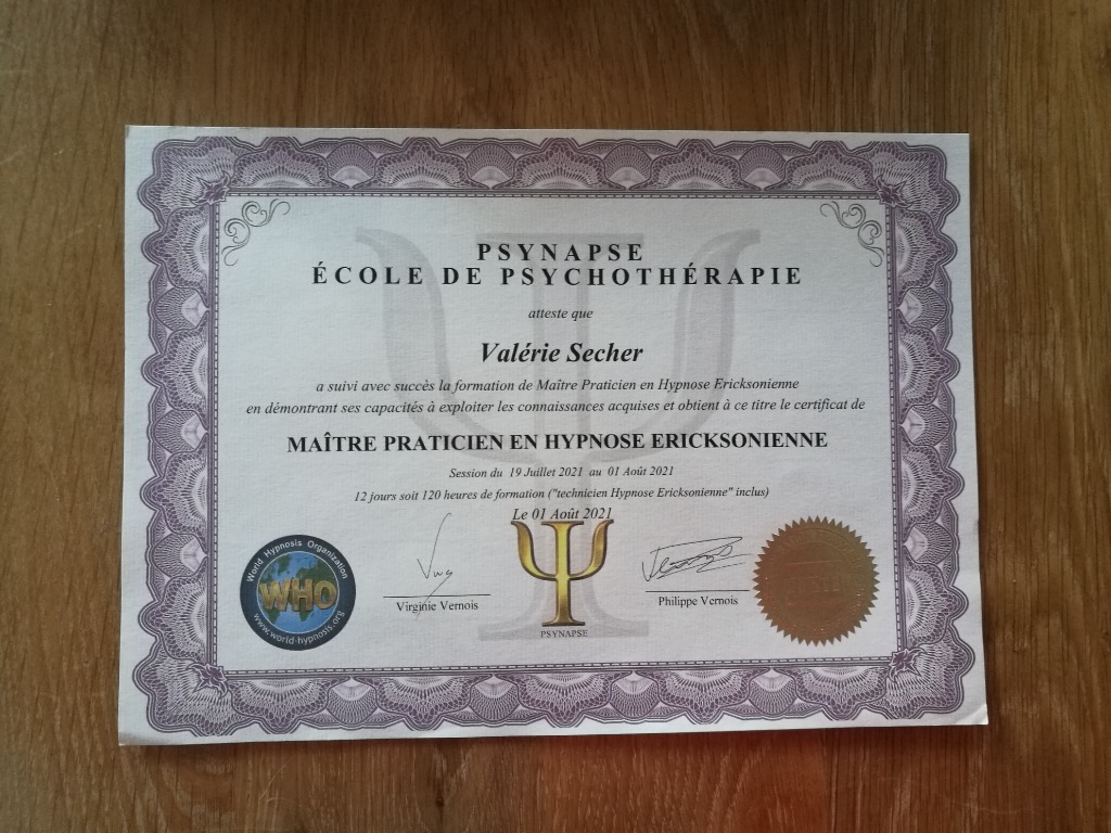 photo diplome Valérie Sécher - Hypnose