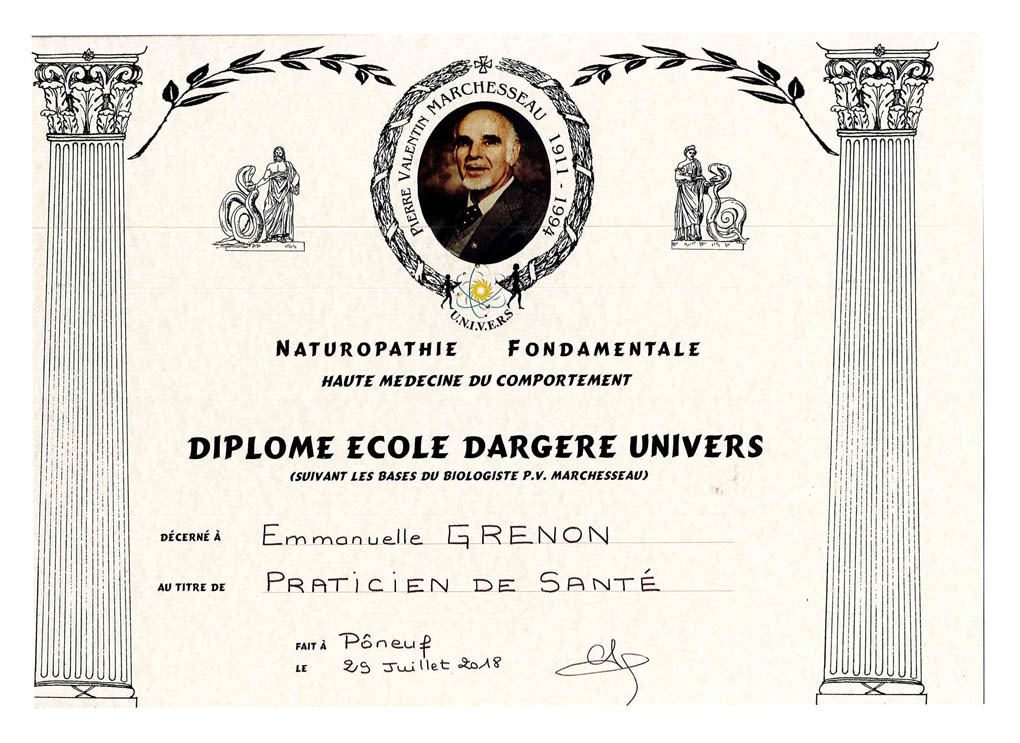 photo diplome Emmanuelle Grenon