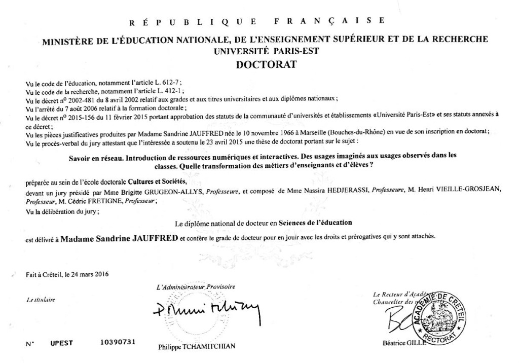 photo diplome Art Familial