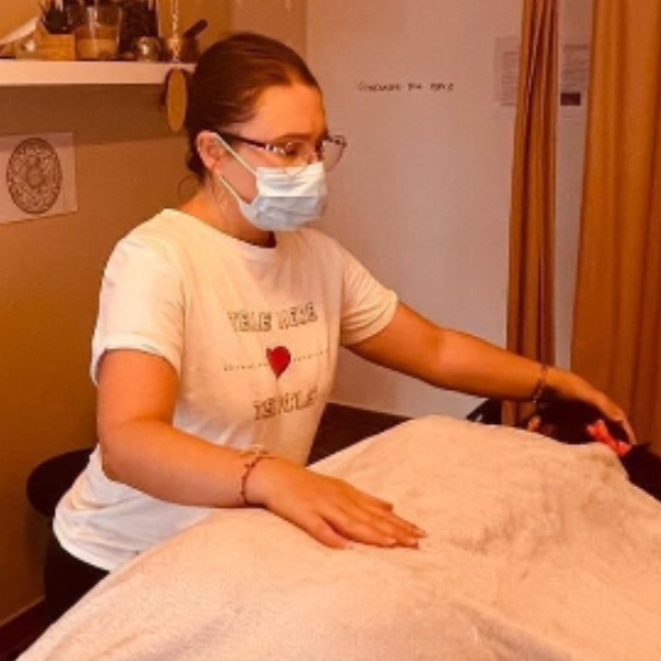 Cindy Praticienne Énergétique 