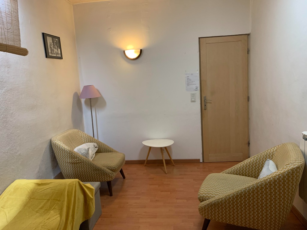 photo cabinet Lina Banguio