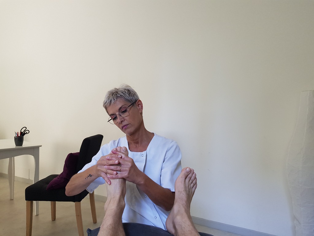 photo seance cabinet de reflexologie