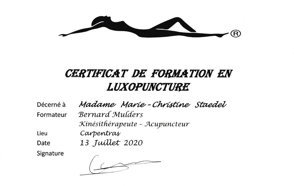 photo diplome Marie Staedel Luxopuncture