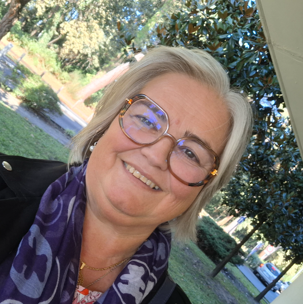 Stéphanie PICART PINSOLLE