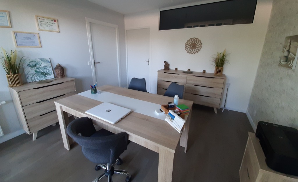 photo cabinet Chrystelle Kandji-Aubault