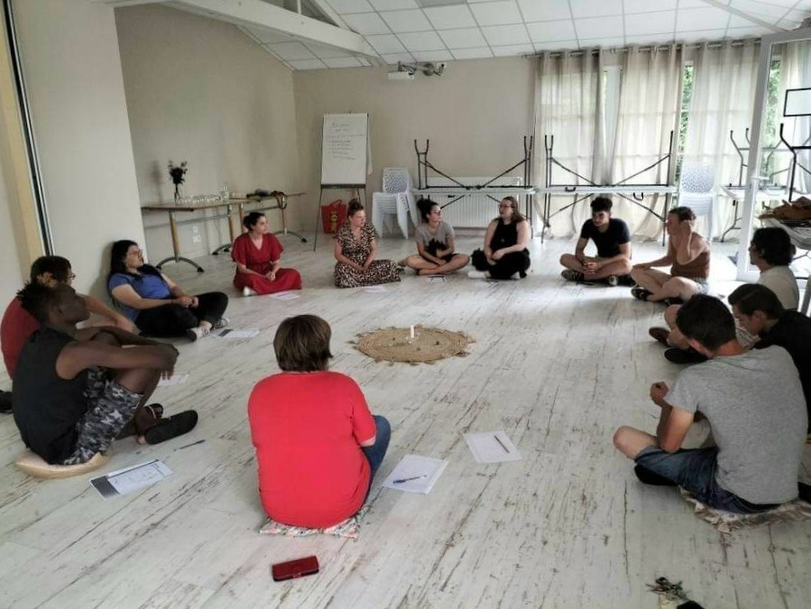 photo activite CINDY PAULOIN SOPHROLOGIE