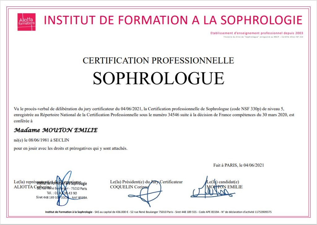photo diplome AB Sophrologie Emilie Mouton