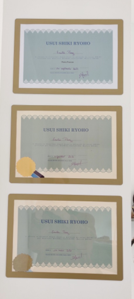 photo diplome Emilie Perez Lylusio