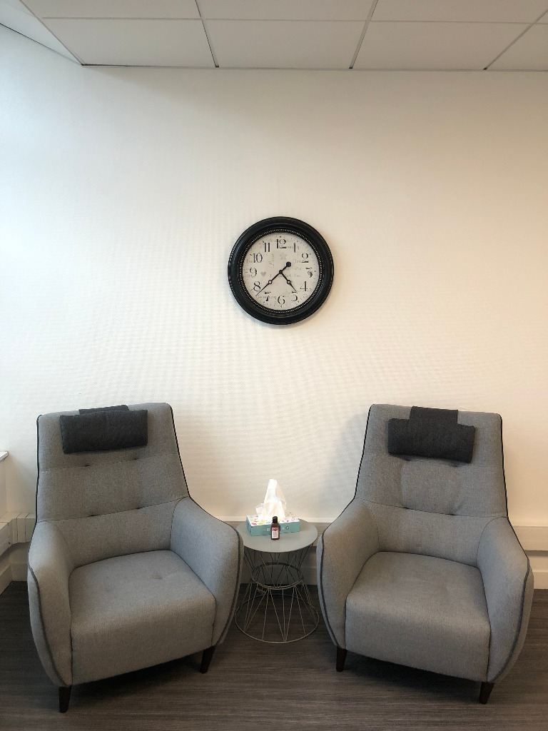 photo cabinet ANNE LORENZI (Hervio)