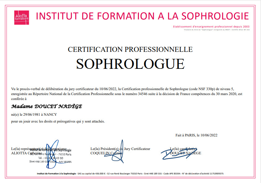 photo diplome Nadège DOUCET