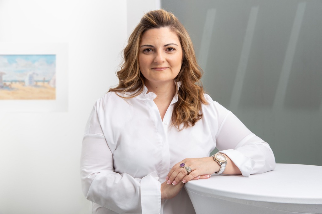 photo portrait Sylvie MONTANELLI - Sophrovie Gard