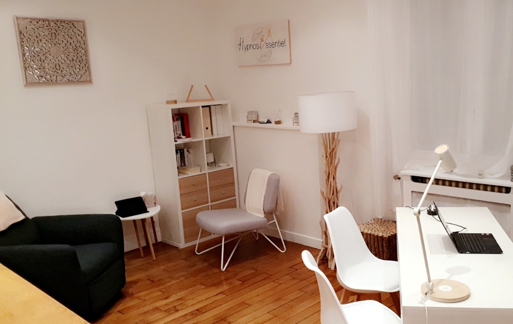 photo cabinet Louisa CHIBIKH