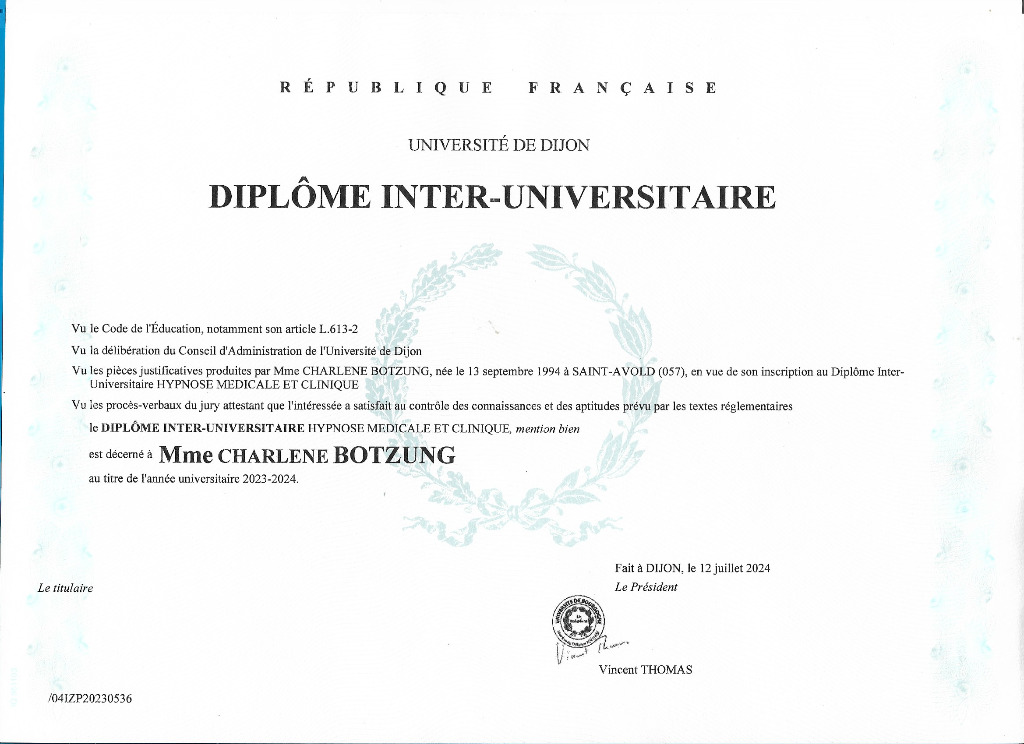photo diplome Botzung Charlène