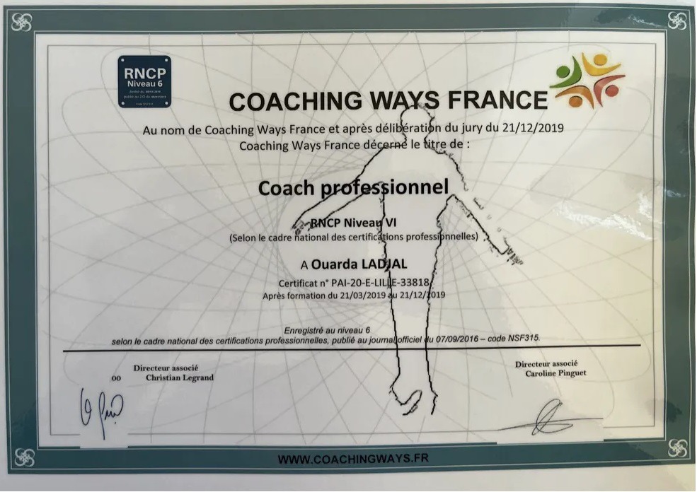 photo diplome Ouarda LADJAL
