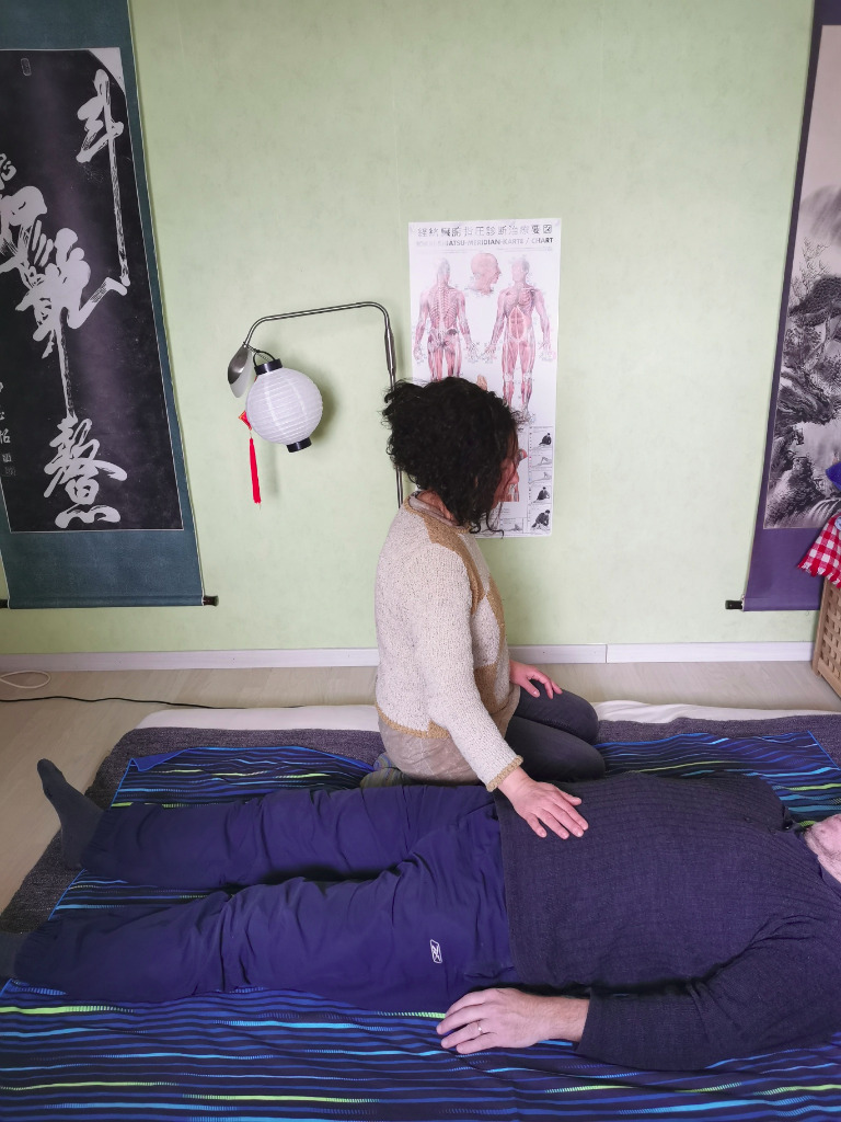 photo seance Irina Sturm-Spécialiste en Shiatsu