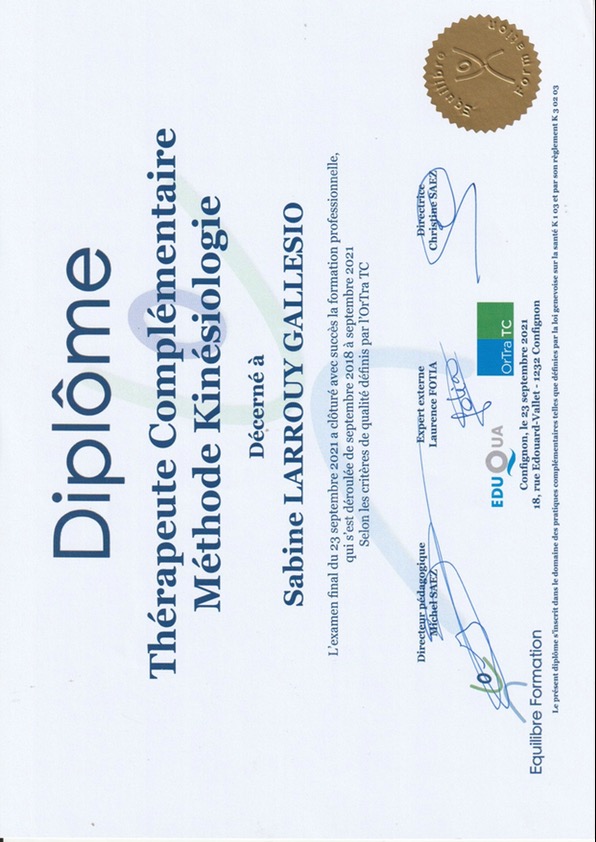 photo diplome La kinésiologie de Sabine