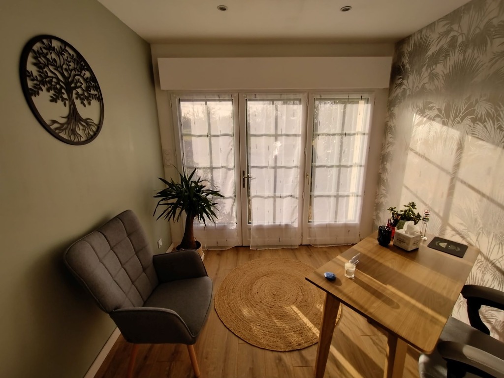 photo cabinet Danielle LE GUEN