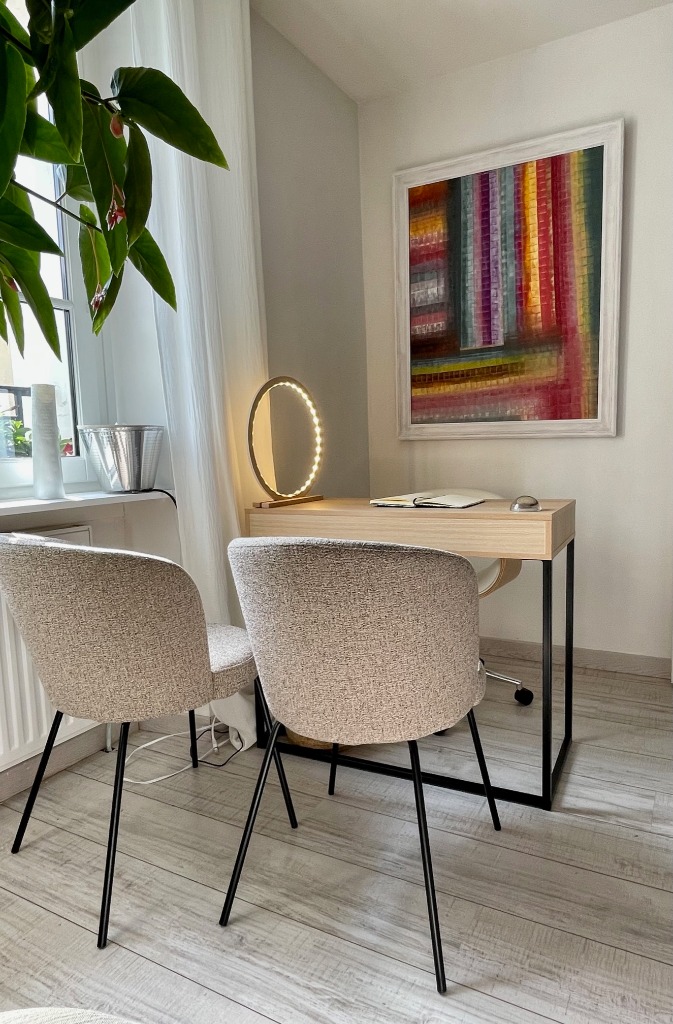 photo cabinet Elvire LATREILLE