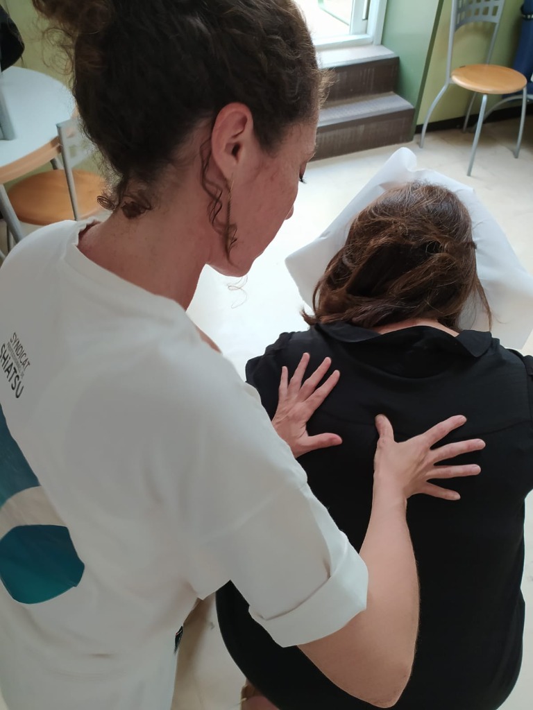 photo activite Hélène Marquet Shiatsu AoiMori