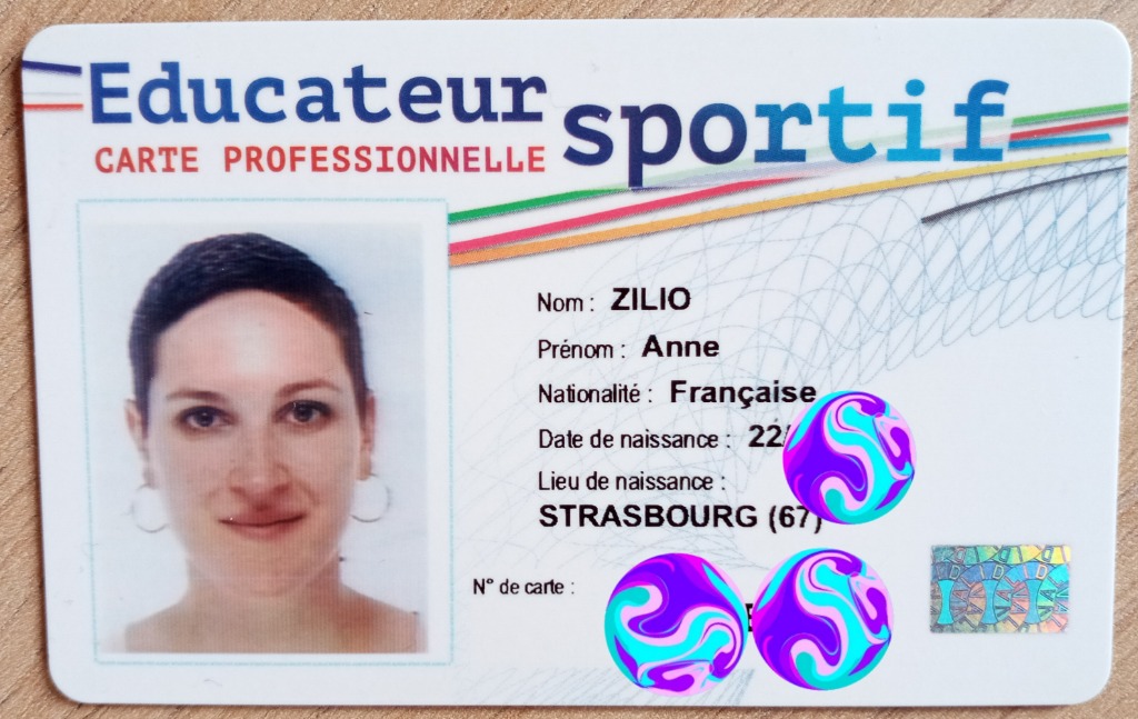 photo diplome Anne zilio