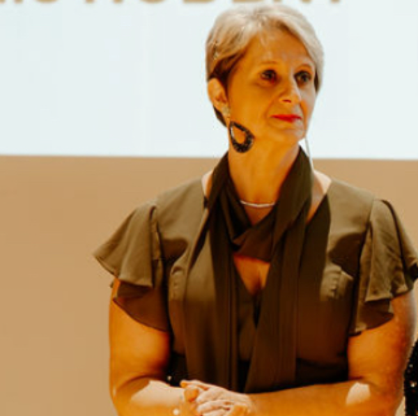 Aude DEWAELE / Ode A La Vie