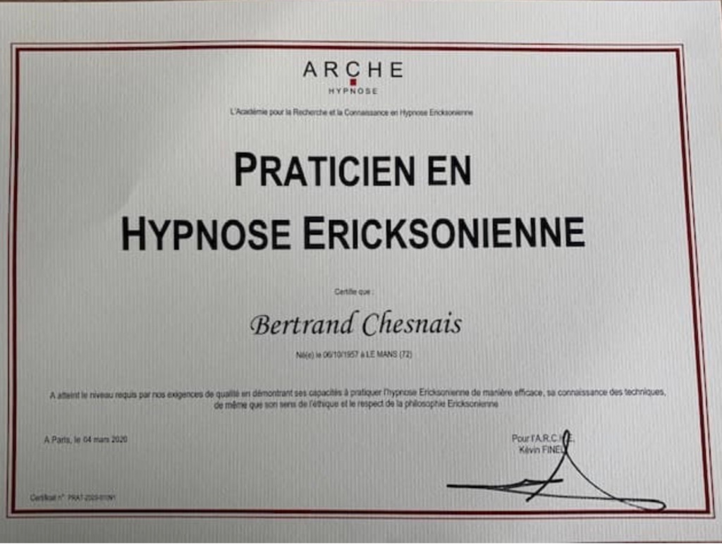 photo diplome Bertrand Chesnais