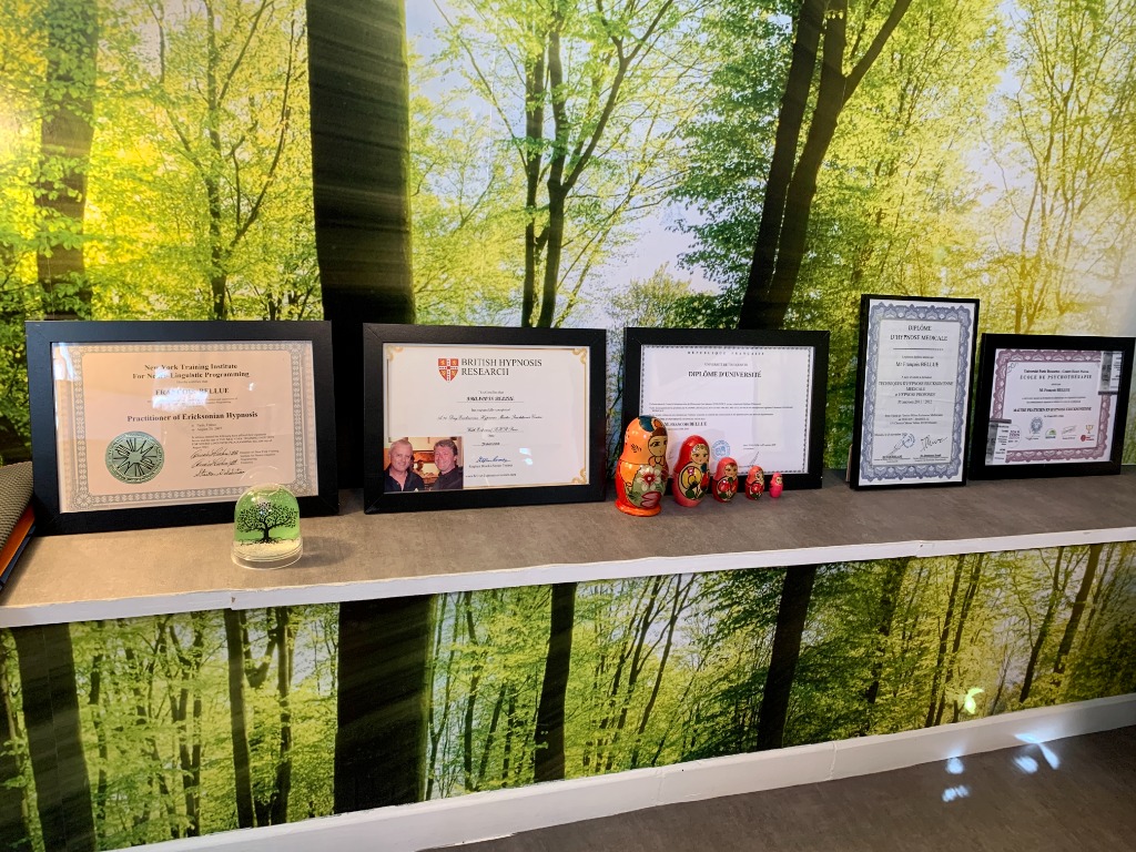 photo diplome François BELLUE Hypnose