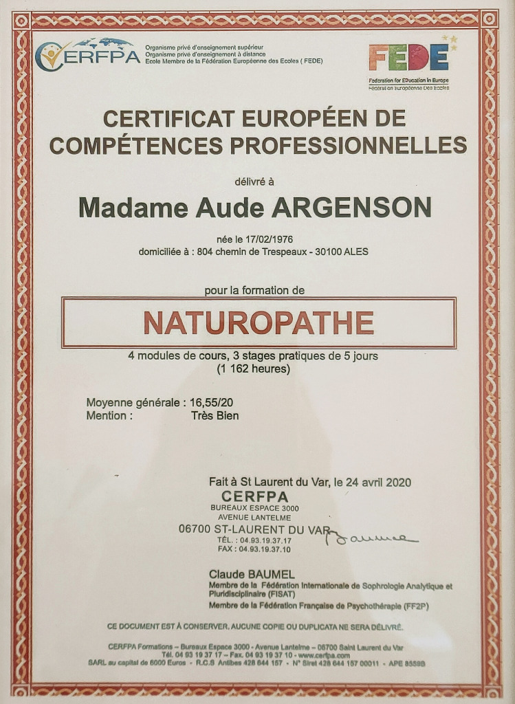 photo diplome Aude ARGENSON Naturopathe Alès