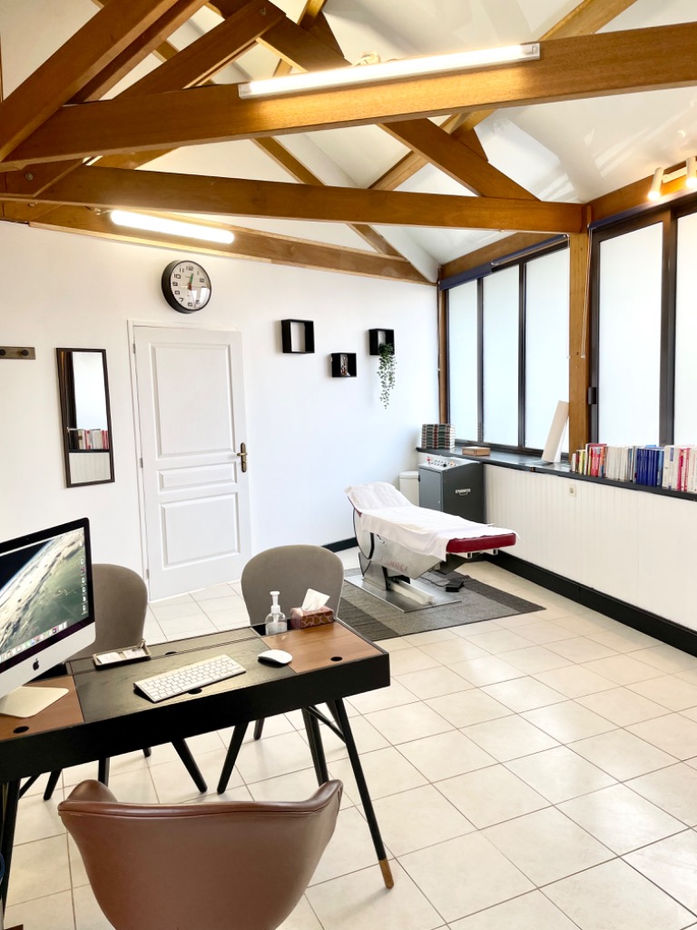 photo cabinet Mickael subil