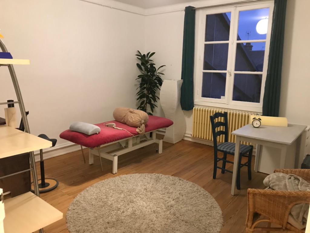 photo cabinet Chloé Savigny 