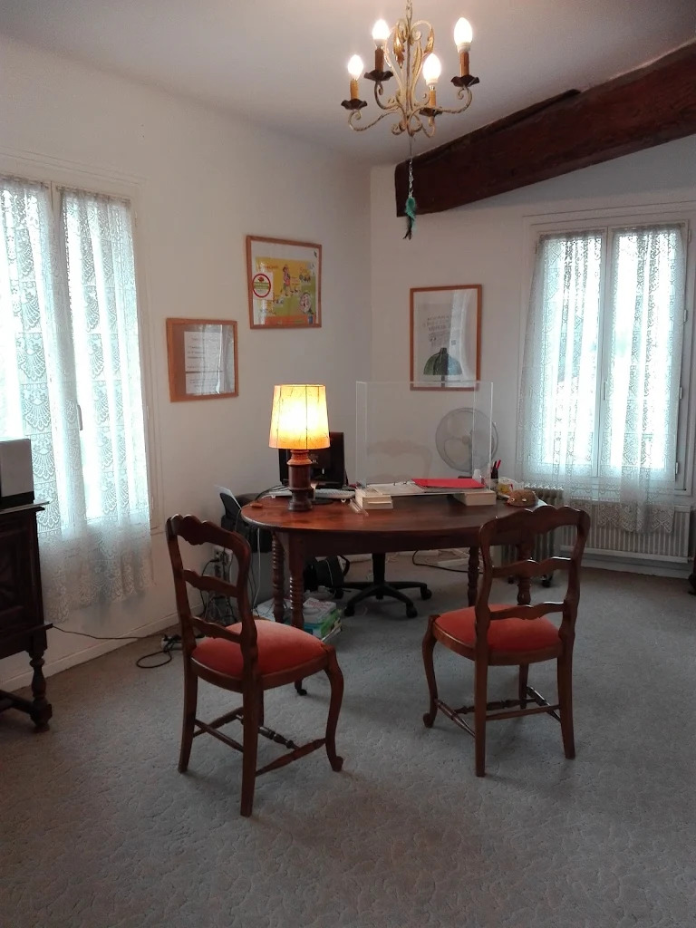 photo cabinet DESSEAUX Françoise